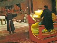 Concerto dinaugurazione dellorgano restaurato del M Luca di Donato con il tenore Fr. Alessandro Brustenghi