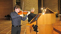 Maestro M. Venturi allorgano e Ludovico Portarena al violino